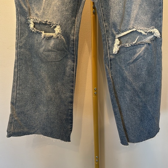 Tinseltown high rise flare Blue Distressed Jeans NWT 7/28 - Picture 4 of 13